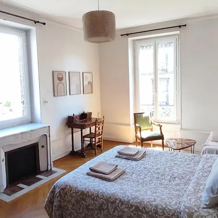 דירה Particulier & Pro - 4 - 8 Pers - Jaude Avec Parking Privee